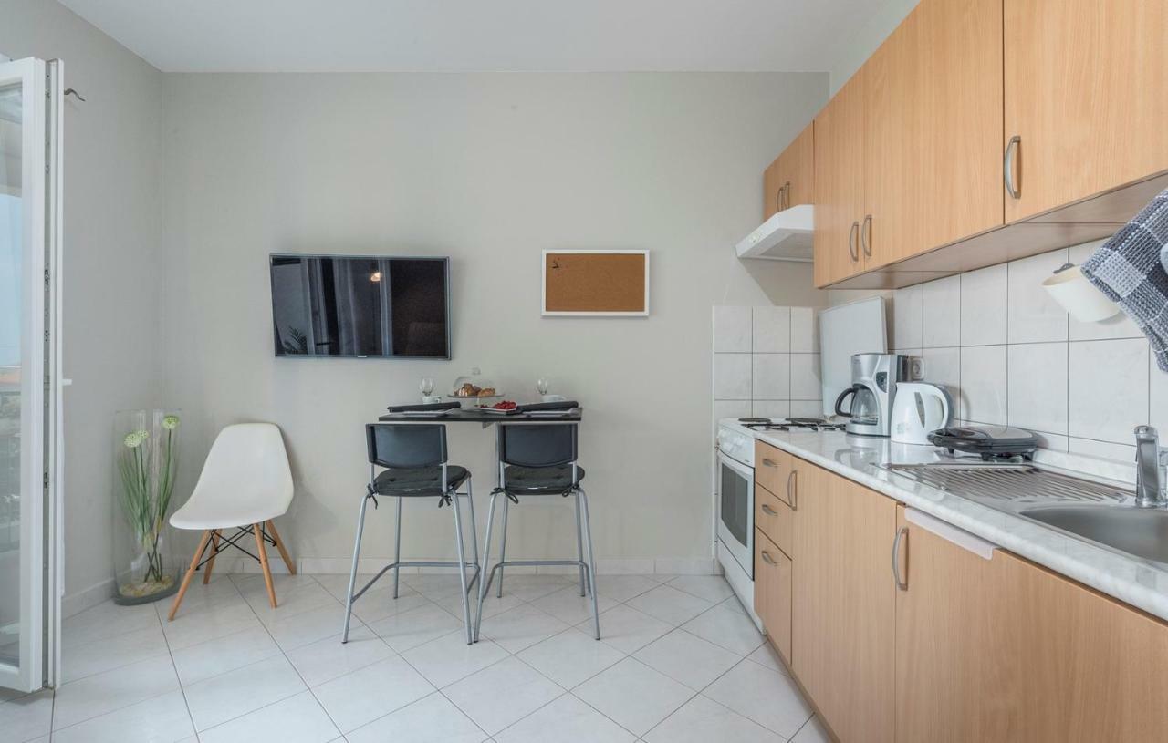 Apartment Green With Balcony Nova Vas  Exterior foto